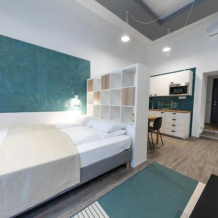 Bpr Downtown Gemstone Apartments Budapeste Exterior foto