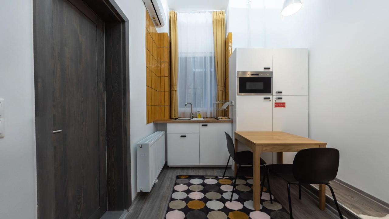 Bpr Downtown Gemstone Apartments Budapeste Exterior foto